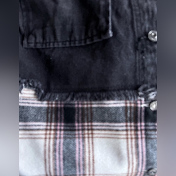 SO Oversized Mixed Media Denim & Flannel Shacket Black Cream Brown Size XS NWT - Picture 4 of 4